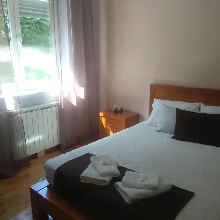 بيت للعطل Casa Do Carvalho *